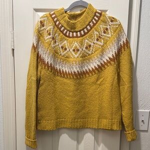 American Eagle Outfitters Mustard and White Turtleneck Sweater